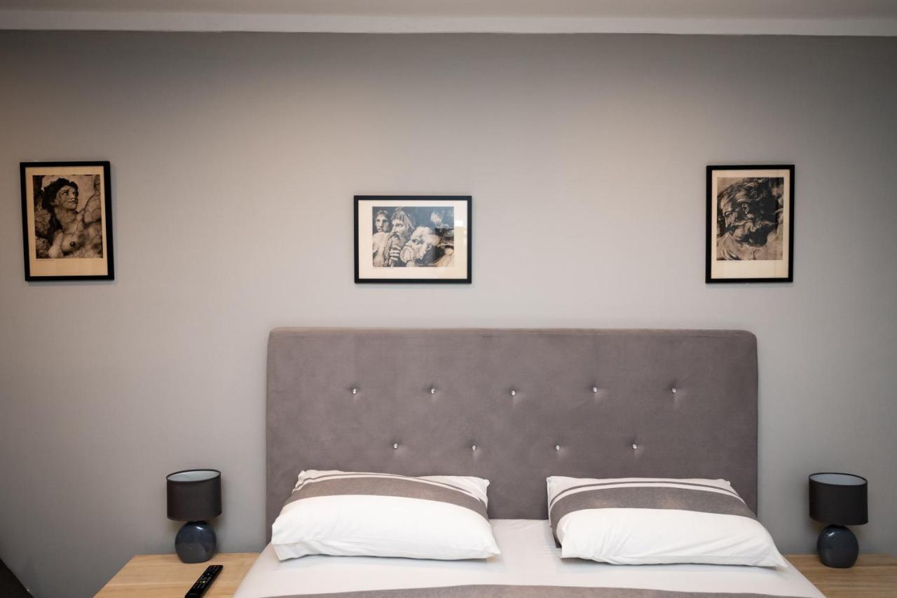 Marshal Apartment Belgrado Esterno foto