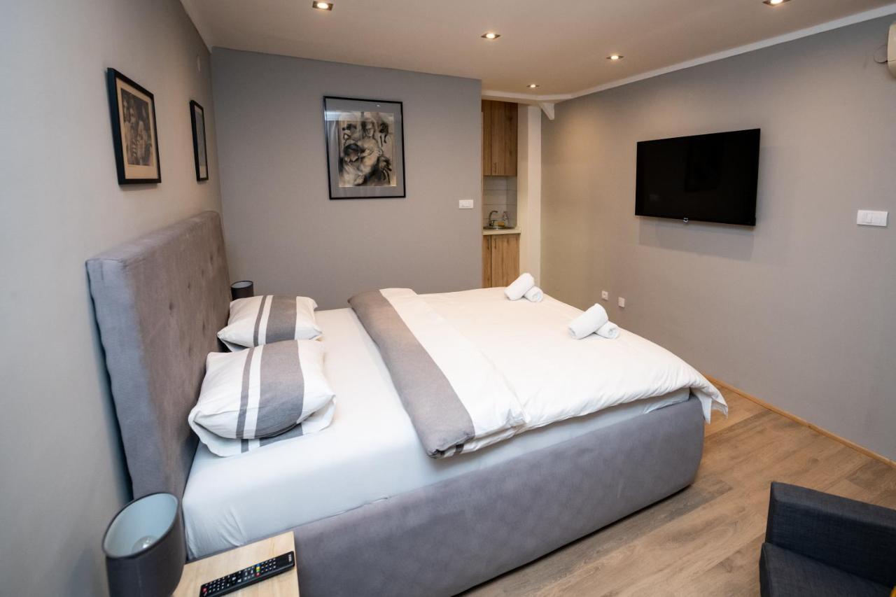 Marshal Apartment Belgrado Esterno foto